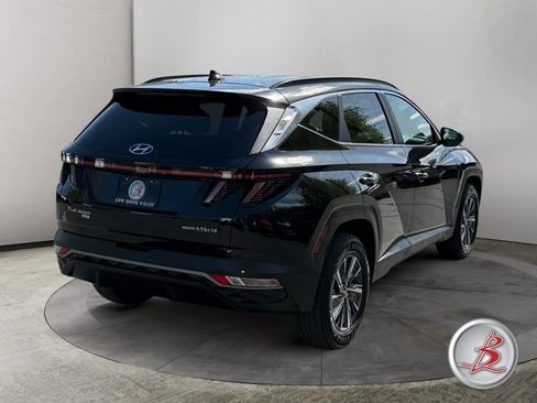 Used 2023 Hyundai Tucson Blue AWD/4WD image 7