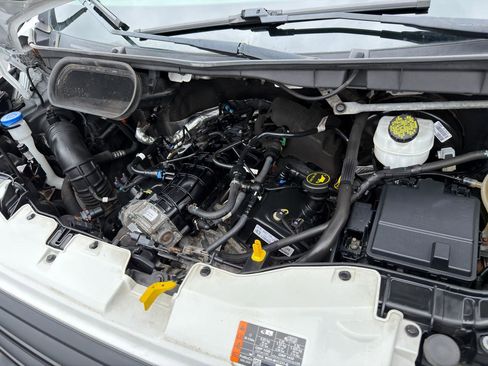 Used 2020 Ford Transit 250 Medium Roof w/ Load Area Protection Package image 32