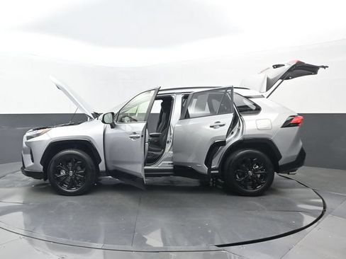 Used 2023 Toyota RAV4 SE AWD/4WD image 31