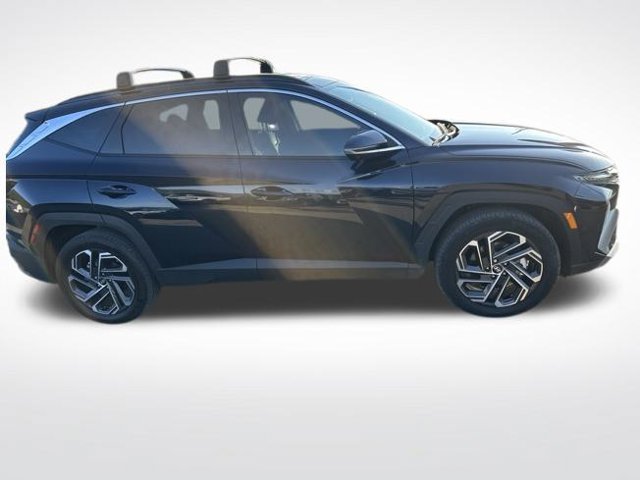 Used 2025 Hyundai Tucson Limited AWD/4WD image 9