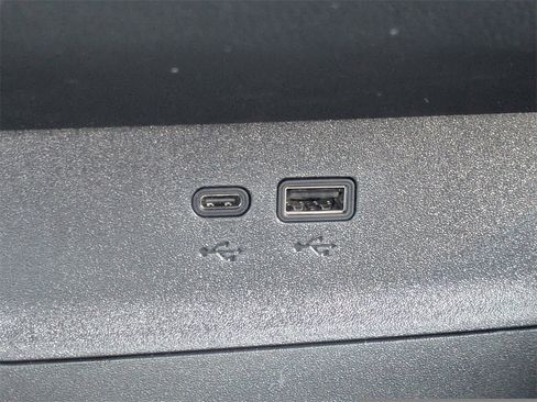 New 2026 Chevrolet Equinox LT w/ Midnight Edition image 23