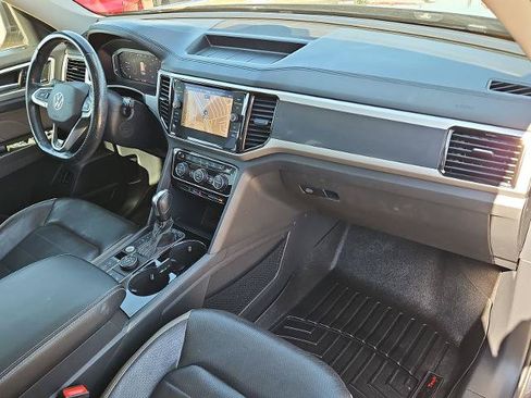 Used 2022 Volkswagen Atlas SEL Premium AWD/4WD image 29