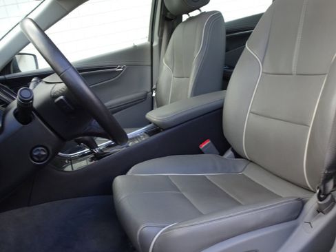 Used 2015 Chevrolet Impala LTZ image 4