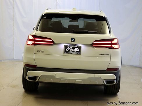 Used 2026 BMW X5 xDrive40i w/ Climate Comfort Package image 9
