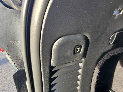 Used 2020 Jeep Grand Cherokee Laredo w/ Laredo X Package image 11