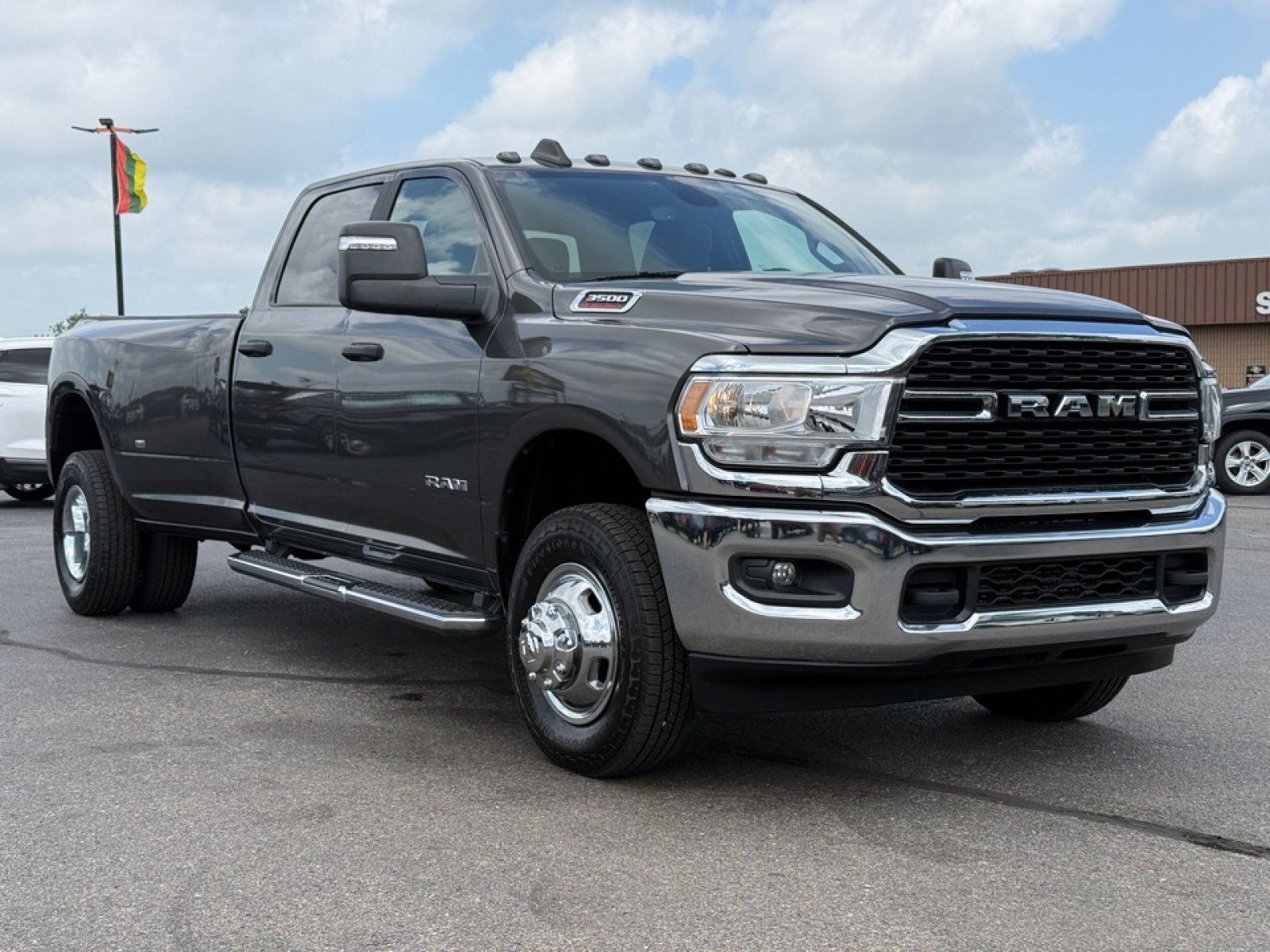 Used 2024 RAM 3500 Big Horn AWD/4WD image 2