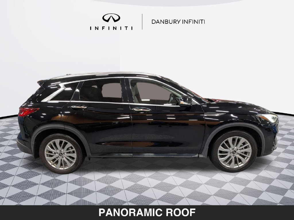 Used 2023 INFINITI QX50 Luxe AWD/4WD image 2