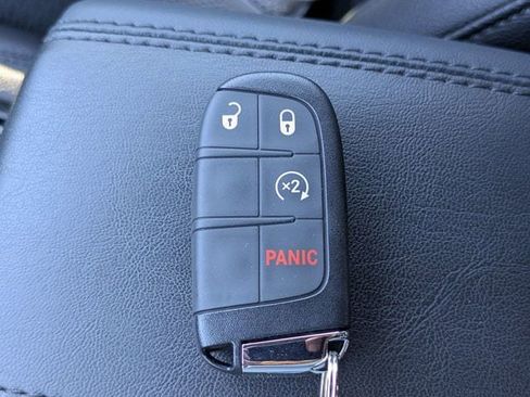 New 2026 Jeep Compass Latitude image 28