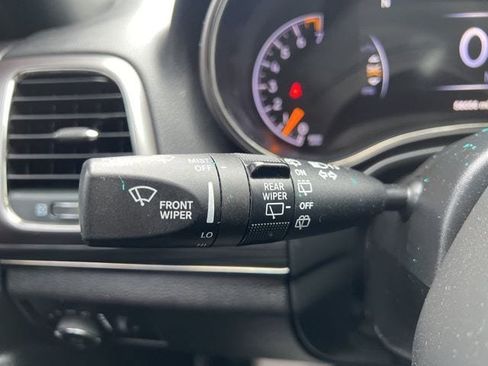 Certified 2021 Jeep Grand Cherokee Limited X image 25