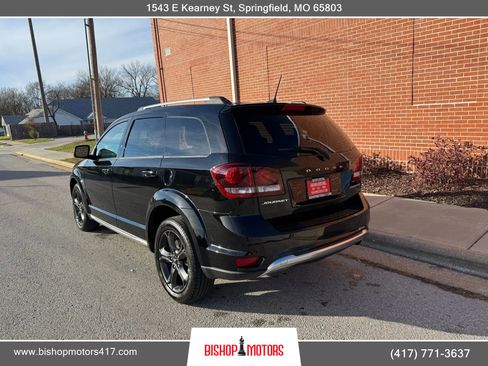 Used 2020 Dodge Journey Crossroad image 3