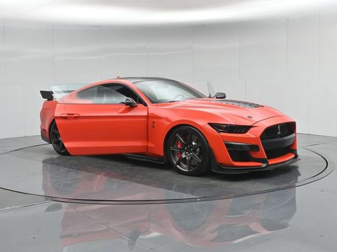 Used 2022 Ford Mustang Shelby GT500 w/ Carbon Fiber Track Pack image 34