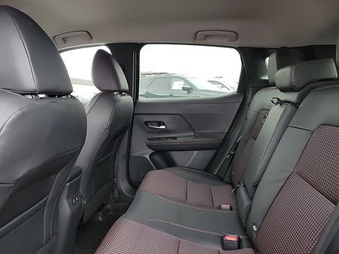 Used 2025 Nissan Kicks SR AWD/4WD image 10