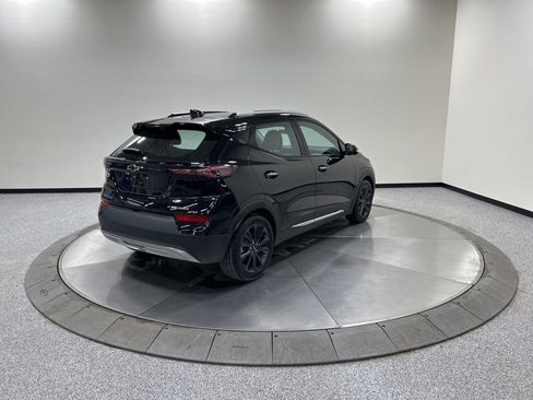 Used 2022 Chevrolet Bolt EUV Premier w/ Launch Edition image 6