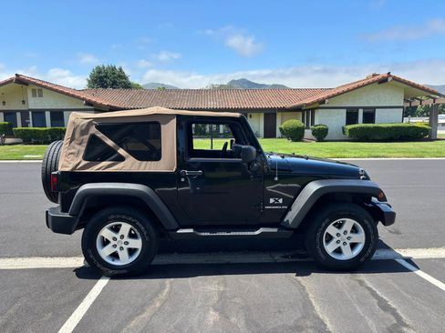 Used 2008 Jeep Wrangler X AWD/4WD image 2
