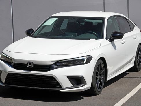 Used 2023 Honda Civic Sport image 40