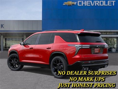 New 2026 Chevrolet Traverse RS image 3