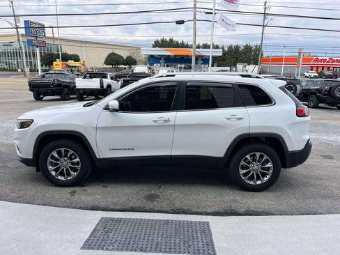 Used 2019 Jeep Cherokee Latitude Plus w/ Cold Weather Group image 6