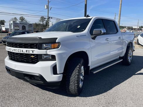 Used 2021 Chevrolet Silverado 1500 Custom w/ Safety Confidence Package image 5