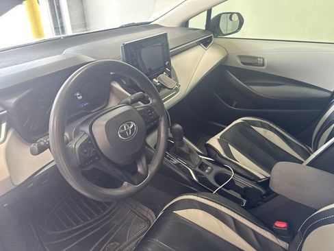 Used 2022 Toyota Corolla L FWD image 9