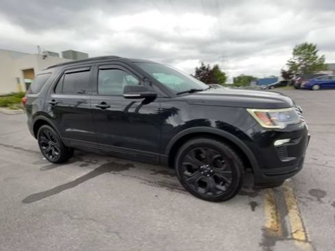 Used 2019 Ford Explorer Sport w/ Equipment Group 401A AWD/4WD image 2