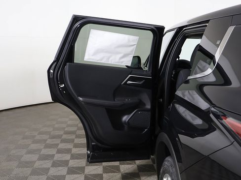 New 2026 Mitsubishi Outlander ES image 22