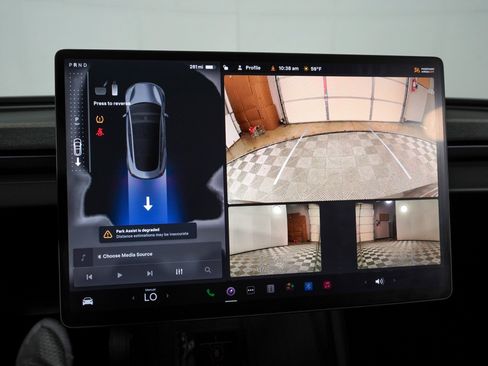 Used 2025 Tesla Model 3 Long Range image 23