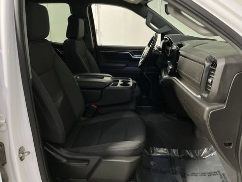 Used 2022 Chevrolet Silverado 1500 LT image 32
