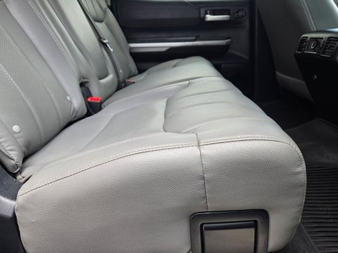 Used 2016 Toyota Tundra SR5 w/ SR5 Upgrade Package RWD image 18