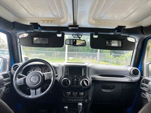 Used 2015 Jeep Wrangler Unlimited Sport w/ Quick Order Package 24S AWD/4WD image 30