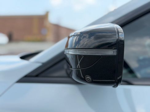 Used 2022 BMW M4 xDrive Competition AWD/4WD image 19