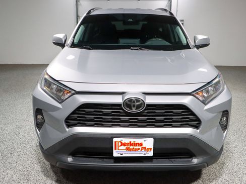 Used 2021 Toyota RAV4 XLE image 4
