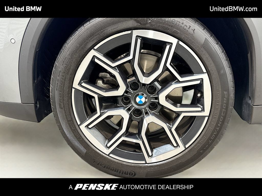 Certified 2025 BMW X2 xDrive28i w/ Premium Package AWD/4WD image 2