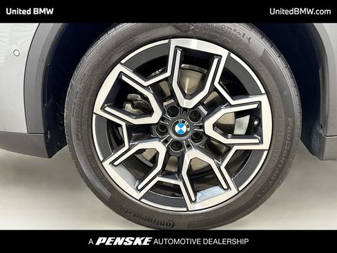 Used 2025 BMW X2 xDrive28i w/ Premium Package AWD/4WD image 2