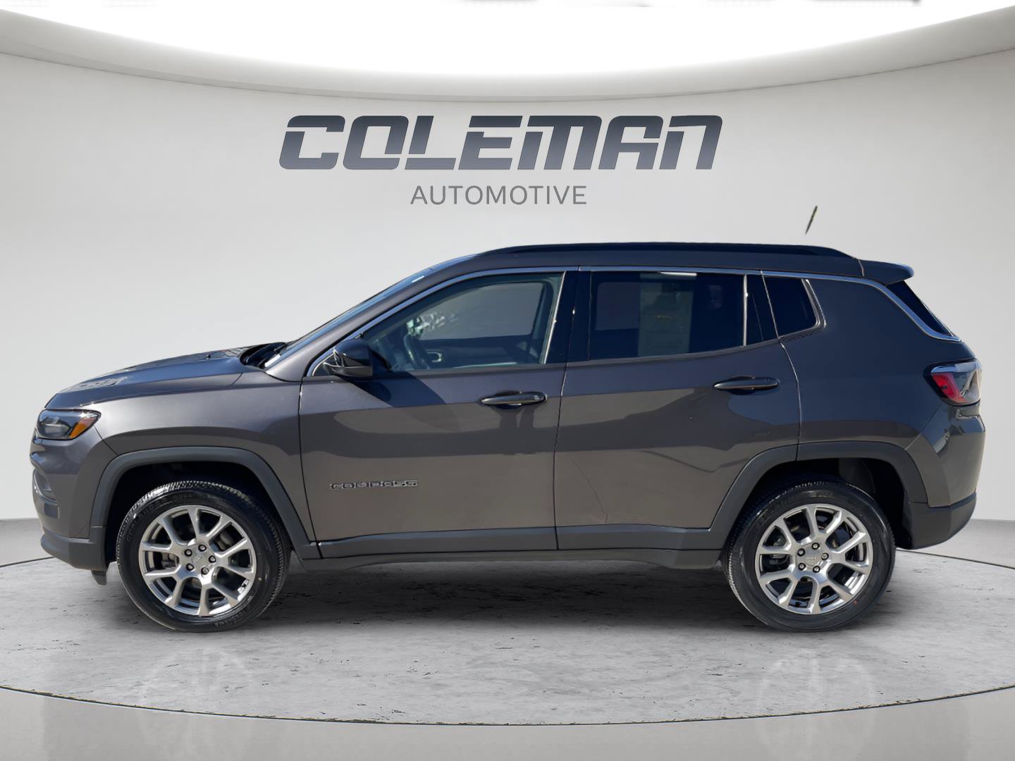 Used 2022 Jeep Compass Latitude AWD/4WD image 25