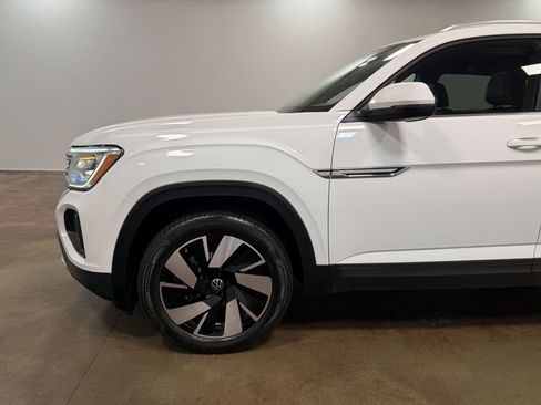 Used 2024 Volkswagen Atlas Cross Sport SE w/ Panoramic Sunroof Package AWD/4WD image 37