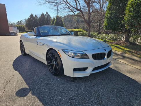 Used 2014 BMW Z4 sDrive28i image 7