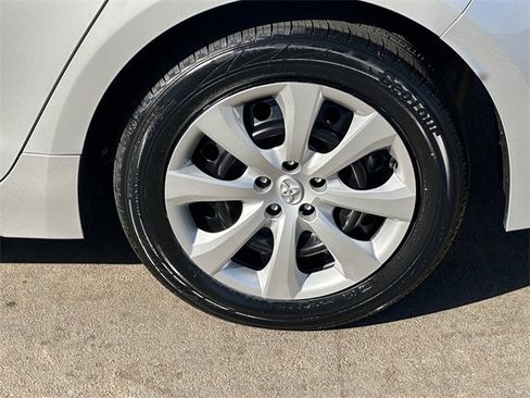 Certified 2024 Toyota Corolla LE image 8