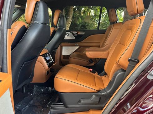 Certified 2022 Lincoln Aviator Black Label AWD/4WD image 12