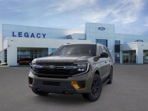 New 2026 Ford Expedition Tremor image 2