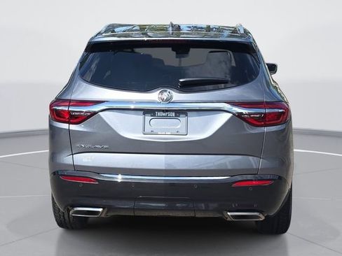 Used 2020 Buick Enclave Essence image 4