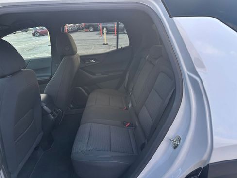 Used 2025 Chevrolet Equinox LT image 24