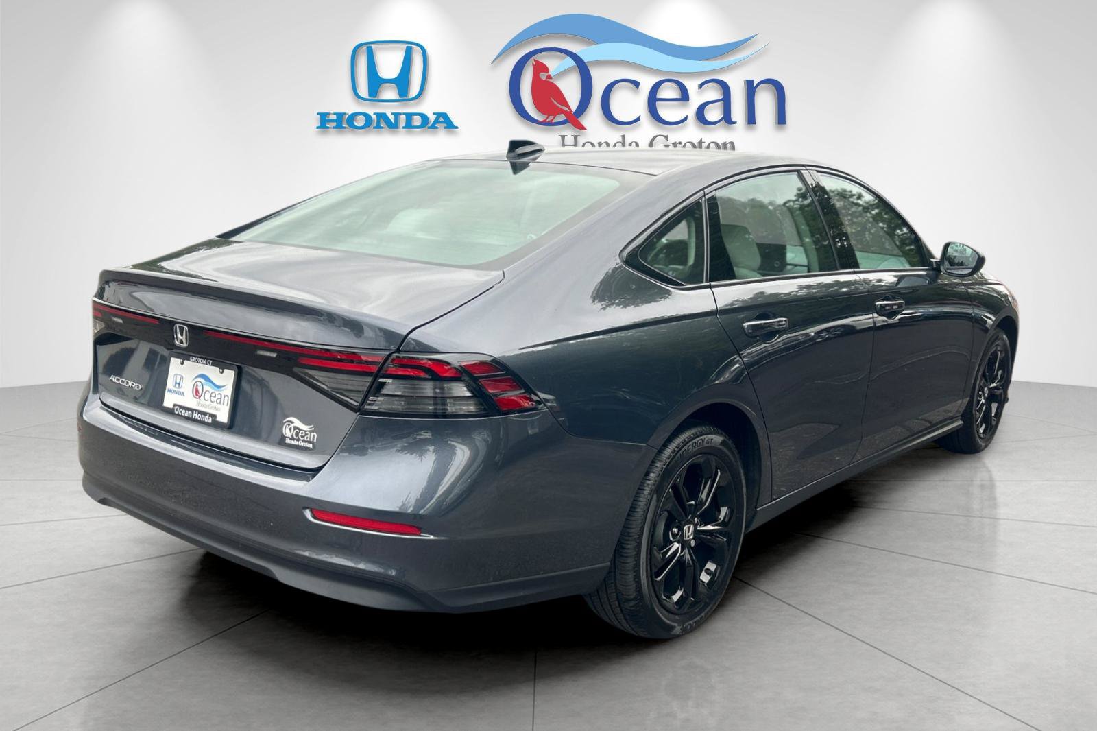 Used 2025 Honda Accord SE image 3