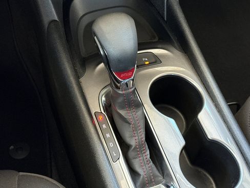 Used 2025 Chevrolet Malibu RS FWD image 30