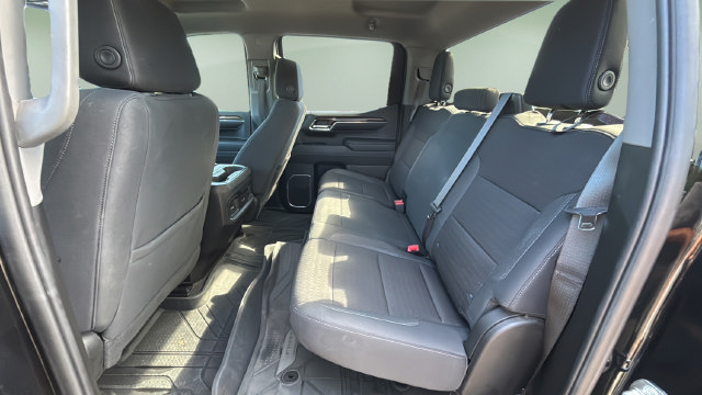 Used 2024 Chevrolet Silverado 1500 RST w/ Z71 Off-Road Package AWD/4WD image 19