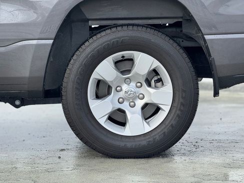 Used 2021 RAM 1500 Big Horn image 3