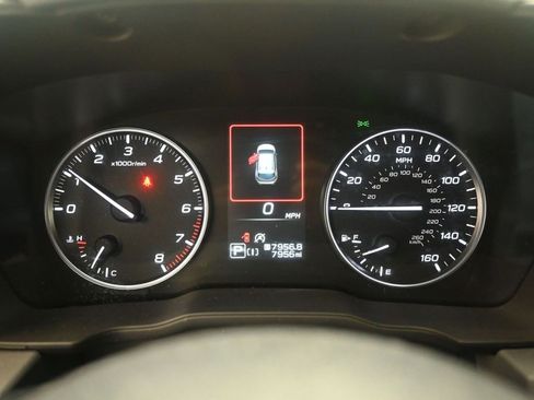 Used 2024 Subaru Crosstrek 2.0i Premium image 9