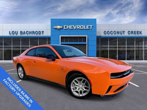 Used 2025 Dodge Charger Daytona R/T w/ Sun & Sound Package AWD/4WD image 1
