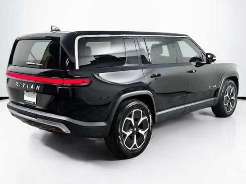 Used 2023 Rivian R1S Adventure AWD/4WD image 9