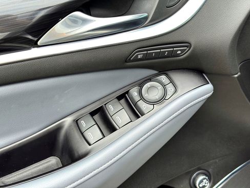 Used 2018 Buick Enclave Premium FWD image 15