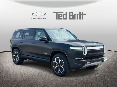 Used 2023 Rivian R1S Adventure Quad AWD/4WD image 3